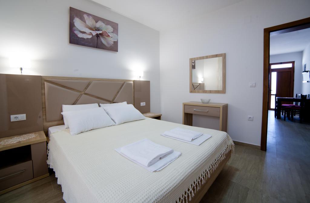 Kollari Apartments Ulcinj Ngoại thất bức ảnh