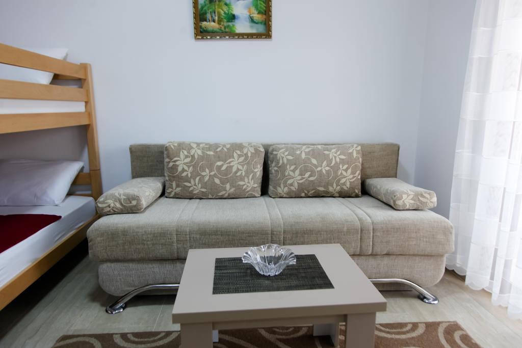 Kollari Apartments Ulcinj Ngoại thất bức ảnh